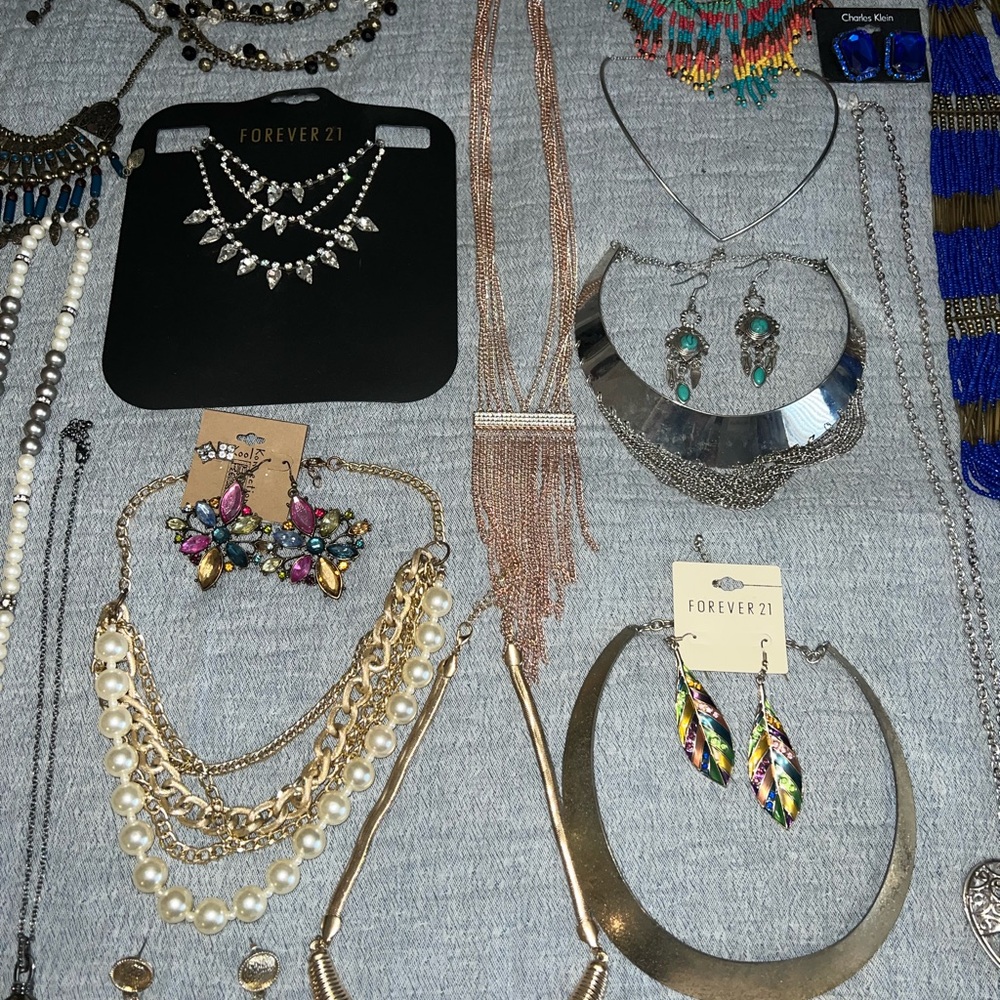 Jewelry - Picture 7 of 14